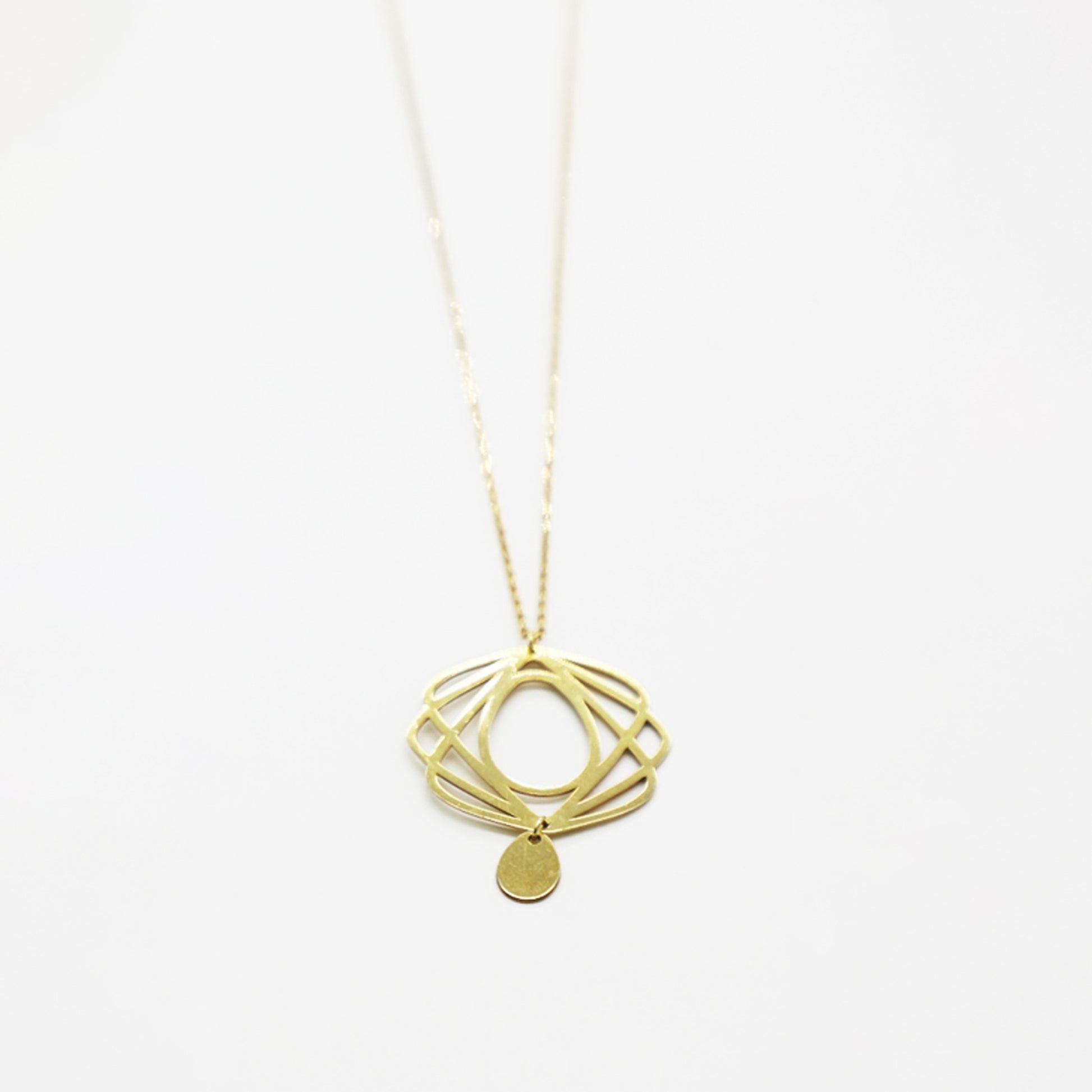 Guimard Necklace Medallion / silver 925, 18kt gold plated  collar necklace silver 925 gold plated inspirado en el movimiento ART NOUVEAU del siglo XIX como homenaje al Arquitecto de la Opera de Paris, Hector Guimard  comprende formas curvas, naturales y sensuales