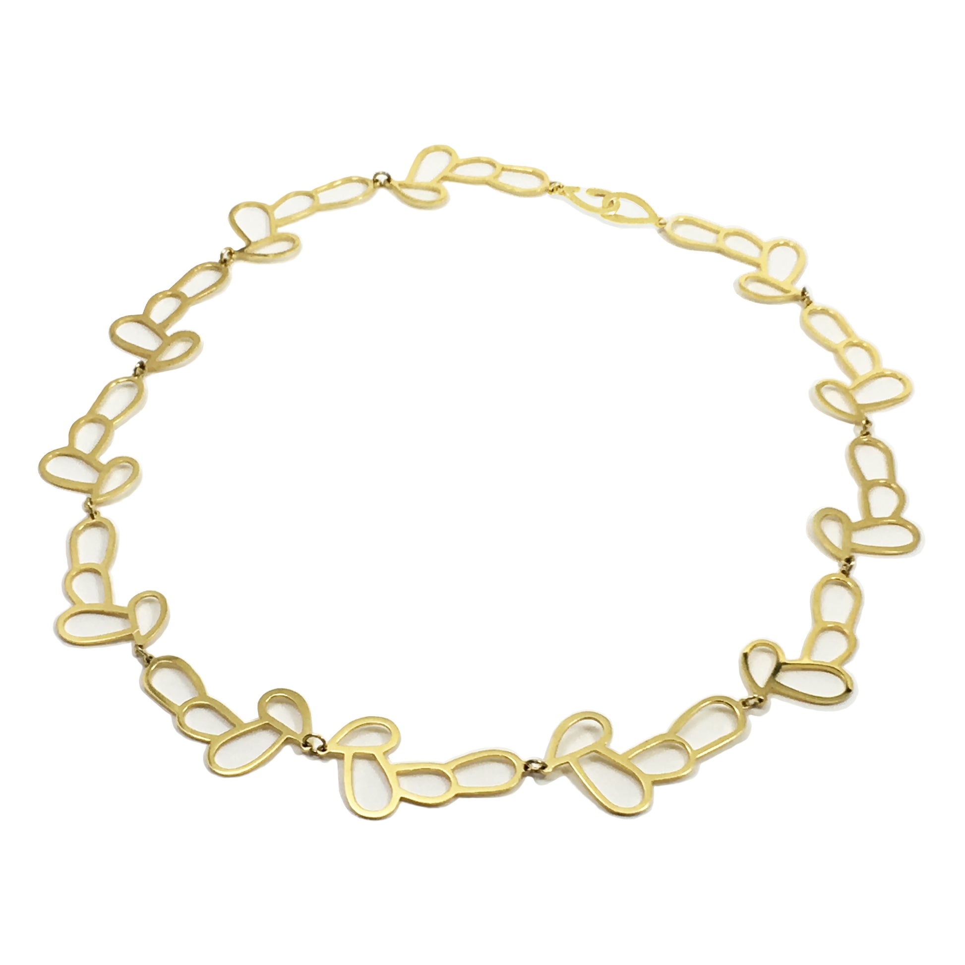 KHYRA NECKLACE / silver 925, 18kt gold plated  secuencia de formas alveolares como hojas de laurel de las coronas de las diosas de la antigua grecia.